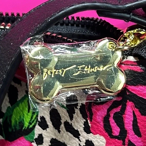 🌹Betsey Johnson The Pet Set Leopard 🌹. Three piece set. Rose floral print. - Picture 7 of 12